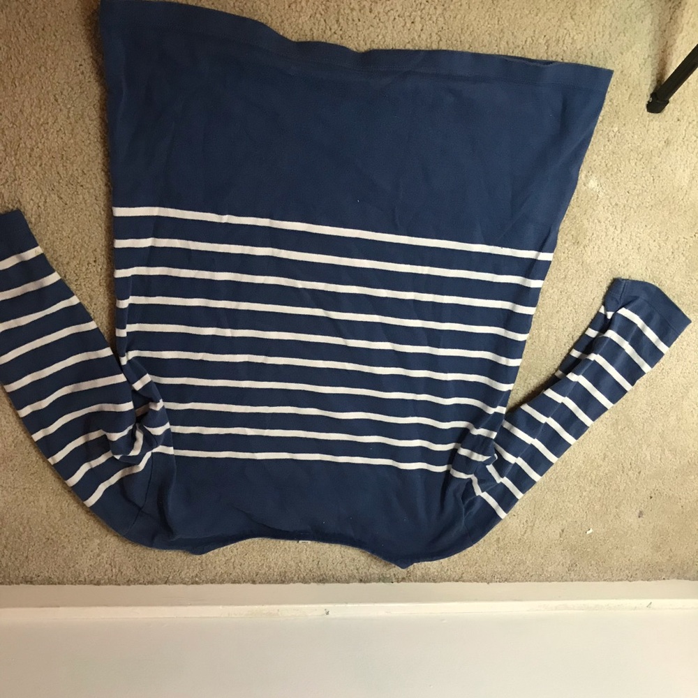Striped top - Picture 6 of 7